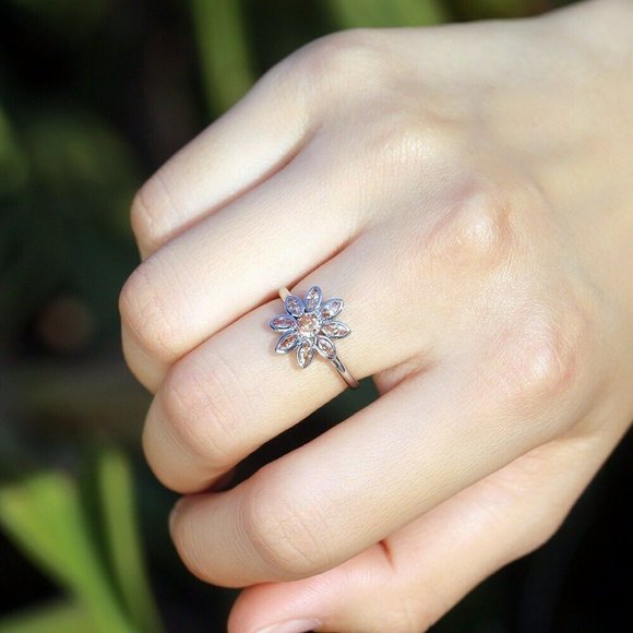 Pretty Flower 925 Silver  Ring - Picture 8 of 8